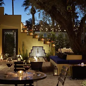 https://bespoke-inn-cafe-bicycles.scottsdalehotels.org
